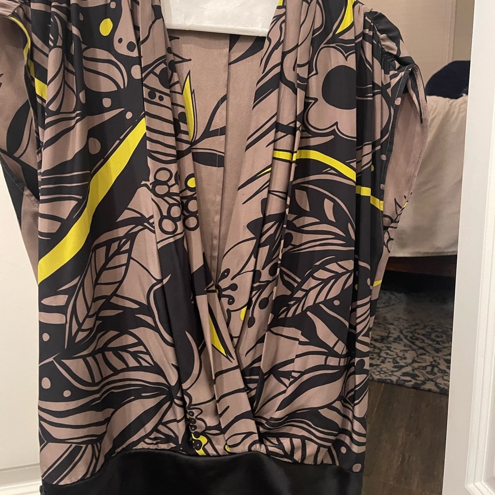 Crop black and grey blouse size small